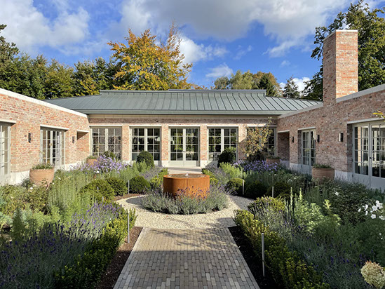 Private residential quantity surveyor and party wall surveyors in Berkhamsted